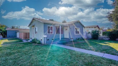 36 68th St, Long Beach, CA 90805-1208