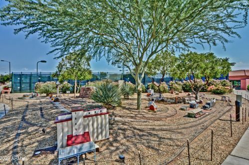 19139 Alameda Dr, Sun City AZ  85387-6449 exterior