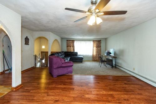 79 Thelma St, North Providence RI  02904-4560 exterior