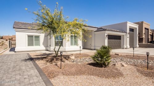 3671 Yazoo Dr, Lake Havasu City AZ  86404-2311 exterior