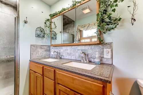 2593 Karok Dr, London OH  43140-9021 exterior