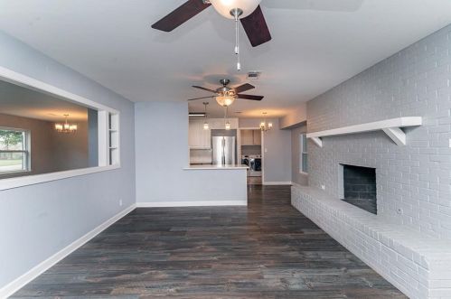 4805 Westlake Dr, Fort Worth TX  76132-1516 exterior