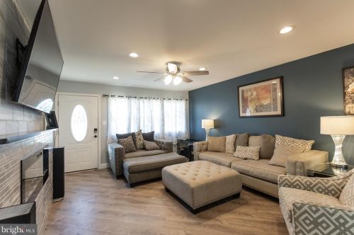 25 Goldy Dr, Gloucester NJ  08030-1318 exterior