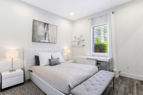 9045 Shenendoah Cir, Naples FL 34113-1663 exterior