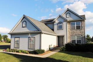 303 Shawnee Loop, Pataskala, OH 43062-8161