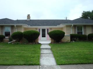 702 Clarendon Rd, Troy, OH 45373-1114