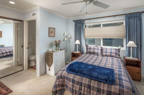 3733 Caminito Carmel Lndg, San Diego CA  92130-2517 exterior