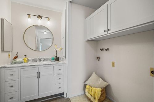 1091 Tekman Dr, San Jose CA  95122-4211 exterior