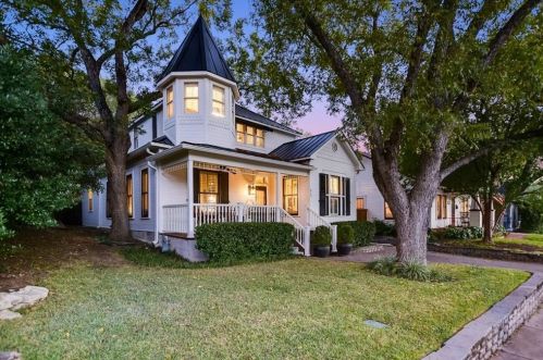 617 Blanco St, Austin, TX 78703-5307