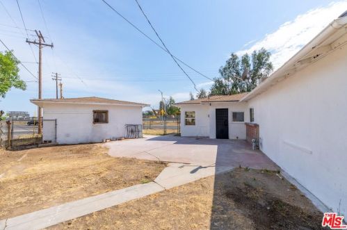 708 Weber Ave, Fresno CA  93728-2938 exterior