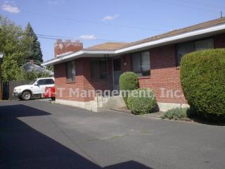 203 Rockwell Ave, Spokane WA  99207-1652 exterior