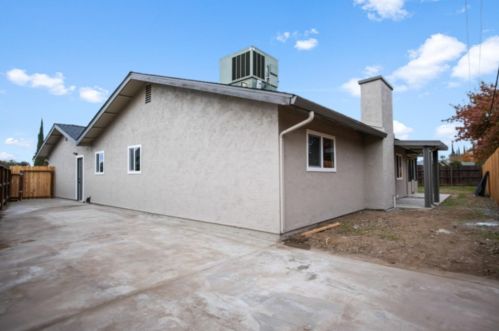 713 Rancho Ct, Manteca CA  95336-3333 exterior