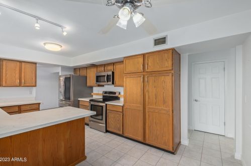 14227 22nd St, Phoenix AZ  85022-4602 exterior