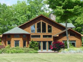 1212 River Bluff Trl, Tobaccoville, NC 27050-9128