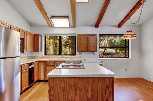 13943 Greenhorn Rd, Grass Valley CA  95945-8484 exterior