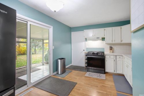 2829 Lexington Blvd, Mishawaka IN  46544-6109 exterior