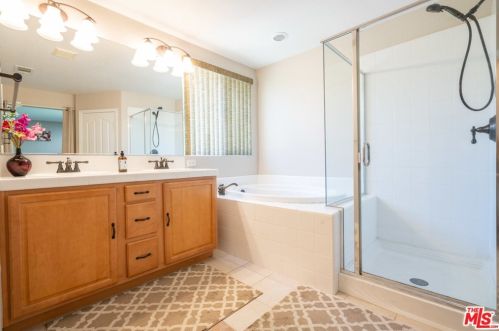 23721 Stagecoach Way, Santa Clarita CA  91354-0722 exterior