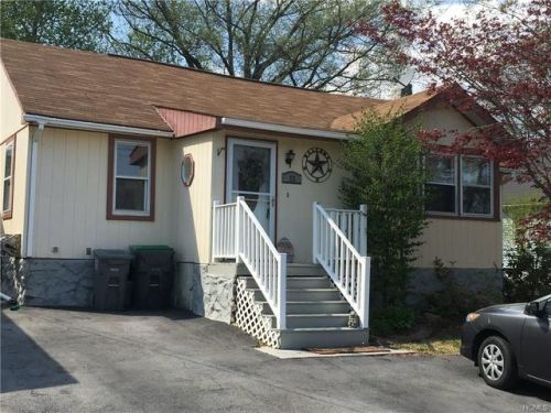 72 Ridgewood Ave, Middletown, NY 10940-3415