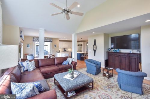 116 Osborne Cir, Kennett Sq PA  19348-1910 exterior