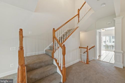 14631 Weeburn Way, Woodbridge VA  22191-4043 exterior