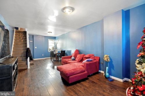 1026 Willow St, Norristown, PA 19401-3830