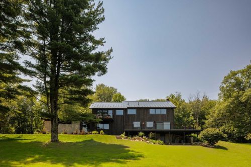 511 Breezy Hl Rd, Hillsdale NY  12529-5056 exterior