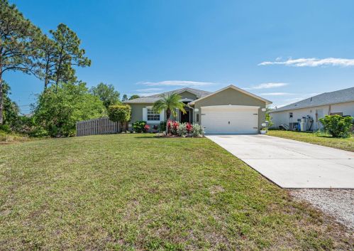 7986 102nd Ave, Vero Beach, FL 32967-2883