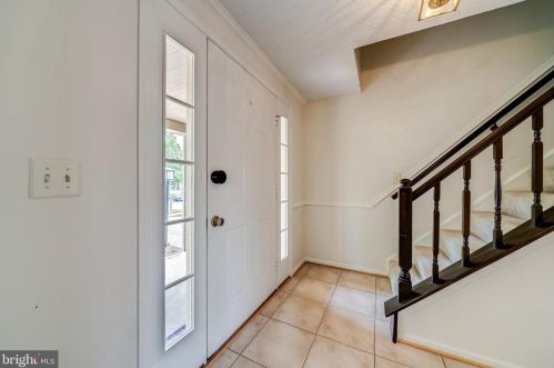 1304 Cold Harbor Ct, Herndon VA 20170-2018 exterior