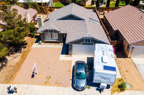 12429 Goldstone Dr, Victorville, CA 92392-8695