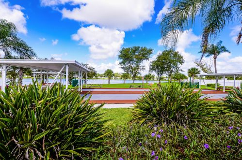 23 La Puerta Del Norte, Fort Pierce FL  34951-2881 exterior