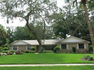320 Valley Dr, Longwood, FL 32779-3442