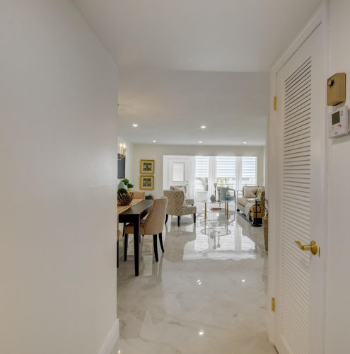 112 Capri C, Delray Beach FL  33484-7919 exterior