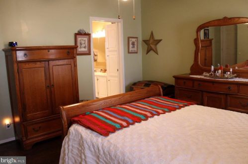 257 Chadwick Ct, Souderton PA  18964-2818 exterior