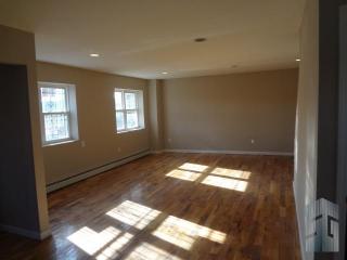 278 Amboy St, Brooklyn, NY 11212-5034