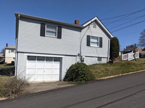 2201 Turk St, Claridge, PA 15623-1910
