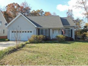 600 Brownstone Dr, Gibsonville, NC 27249-2854