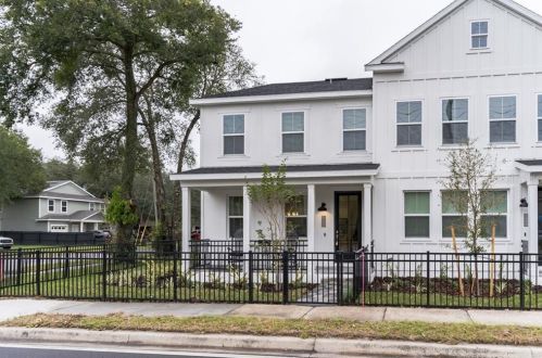 1413 Michigan St, Orlando FL  32806-4816 exterior