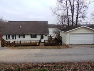304 Parkview Rd, Golden Pond, KY 42211-8124