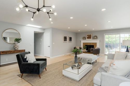 777 Cascade Dr, Sunnyvale, CA 94087-3157