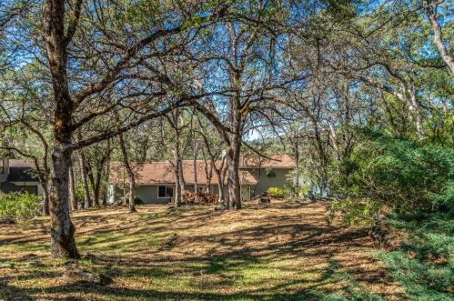 14023 Lodgepole Ct, Lake Wildwood CA  95946-9128 exterior