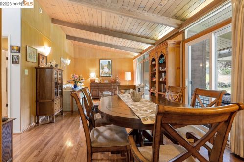 8 Rae Dr, Orinda CA  94563-4360 exterior