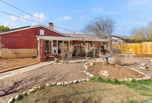 46 Loch Lomond Ln, Pueblo CO  81001-1748 exterior