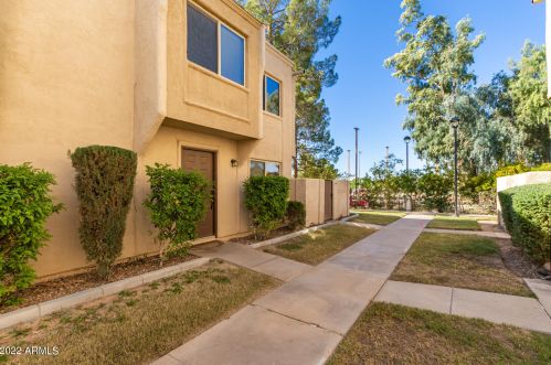 4248 81st St, Scottsdale, AZ 85251-2668
