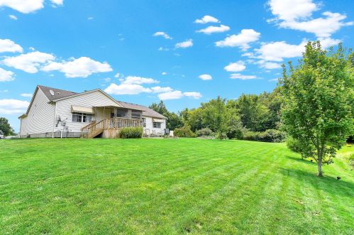 1548 Roscommon Dr, Pataskala OH  43062-7017 exterior