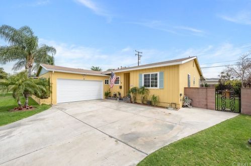 1530 Baker Ave, Fullerton, CA 92833-4520