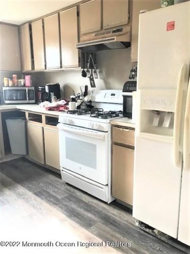 623 Oakwood Dr, Lacey NJ  08731-4909 exterior