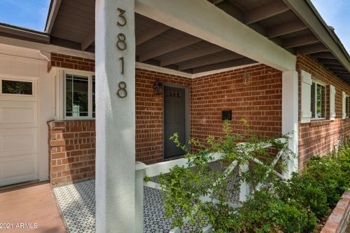 3818 35th Pl, Phoenix, AZ 85018-5104