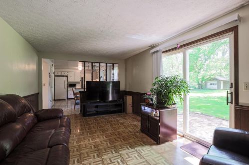 1295 White Oak Rd, Amelia OH  45102-2520 exterior