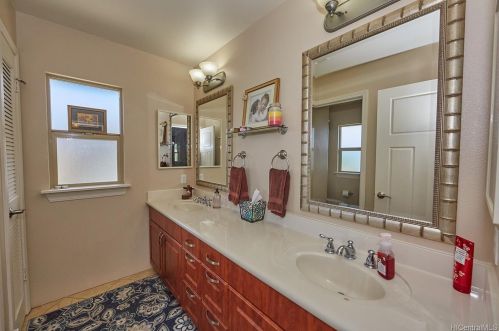 92-1969 Kulihi St, Kapolei HI  96707-3411 exterior