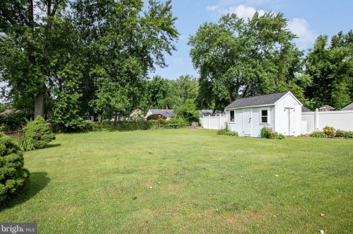 121 Hannold Blvd, West Deptford NJ  08096-1815 exterior